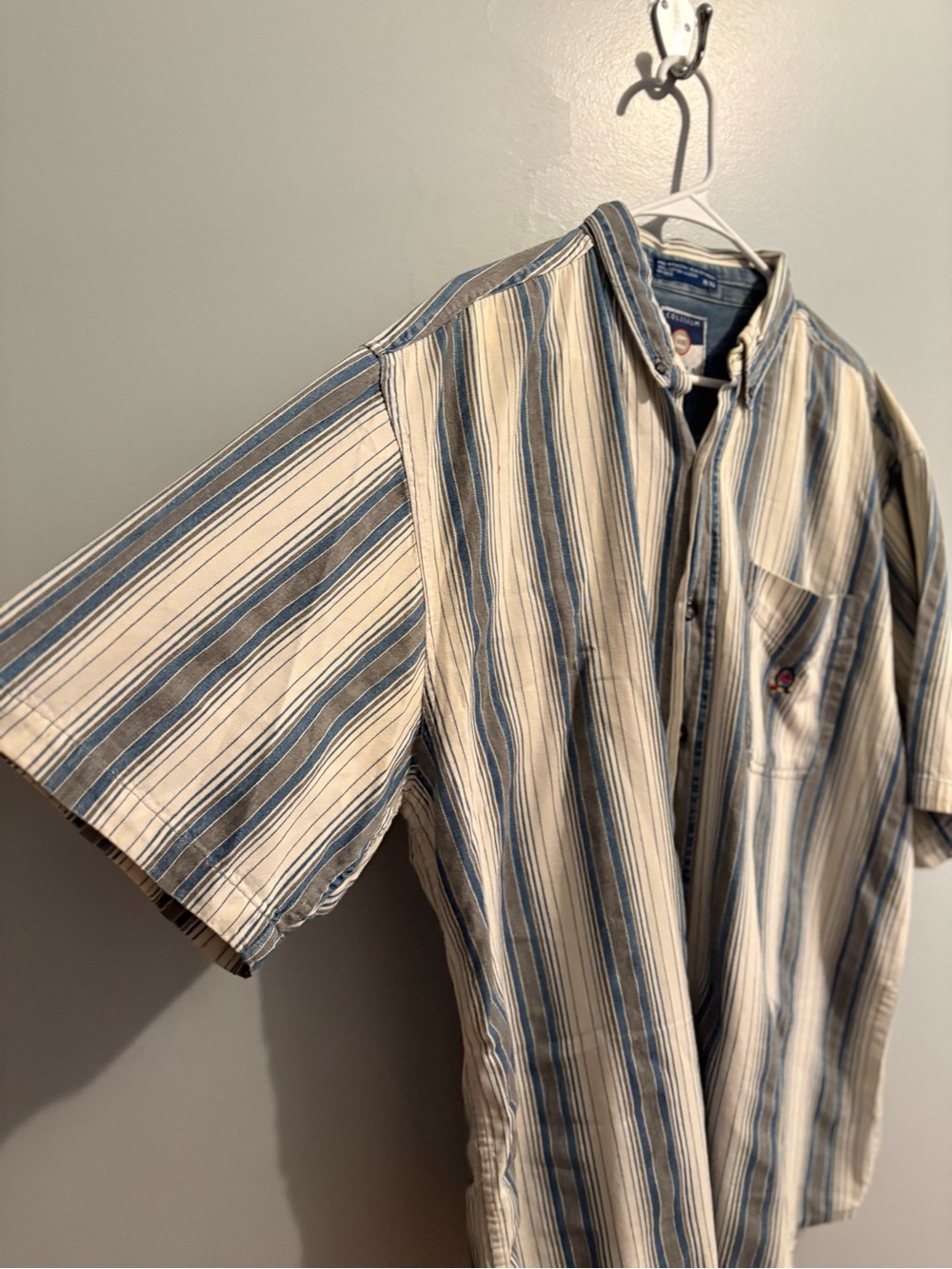 Vintage Coliseum Men's XL Short-Sleeve Button-Up Stripe Shirt Blue White Gray - Picture 7 of 16